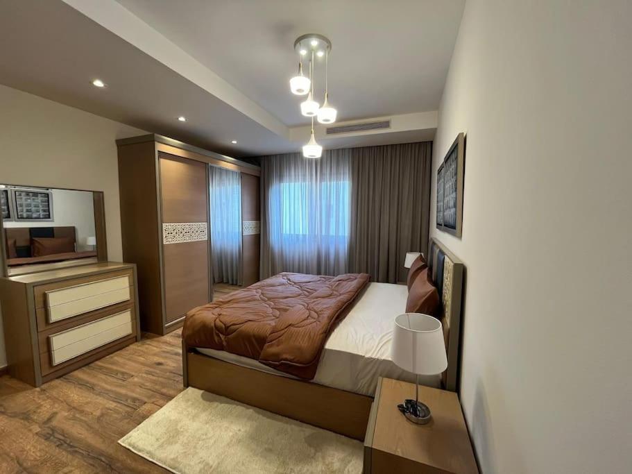 3-Bedroom Cfc Walking To Mall Каир Экстерьер фото